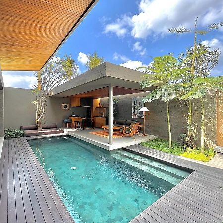 Domisili Villas Canggu Bali By Fays Hospitality Exteriör bild