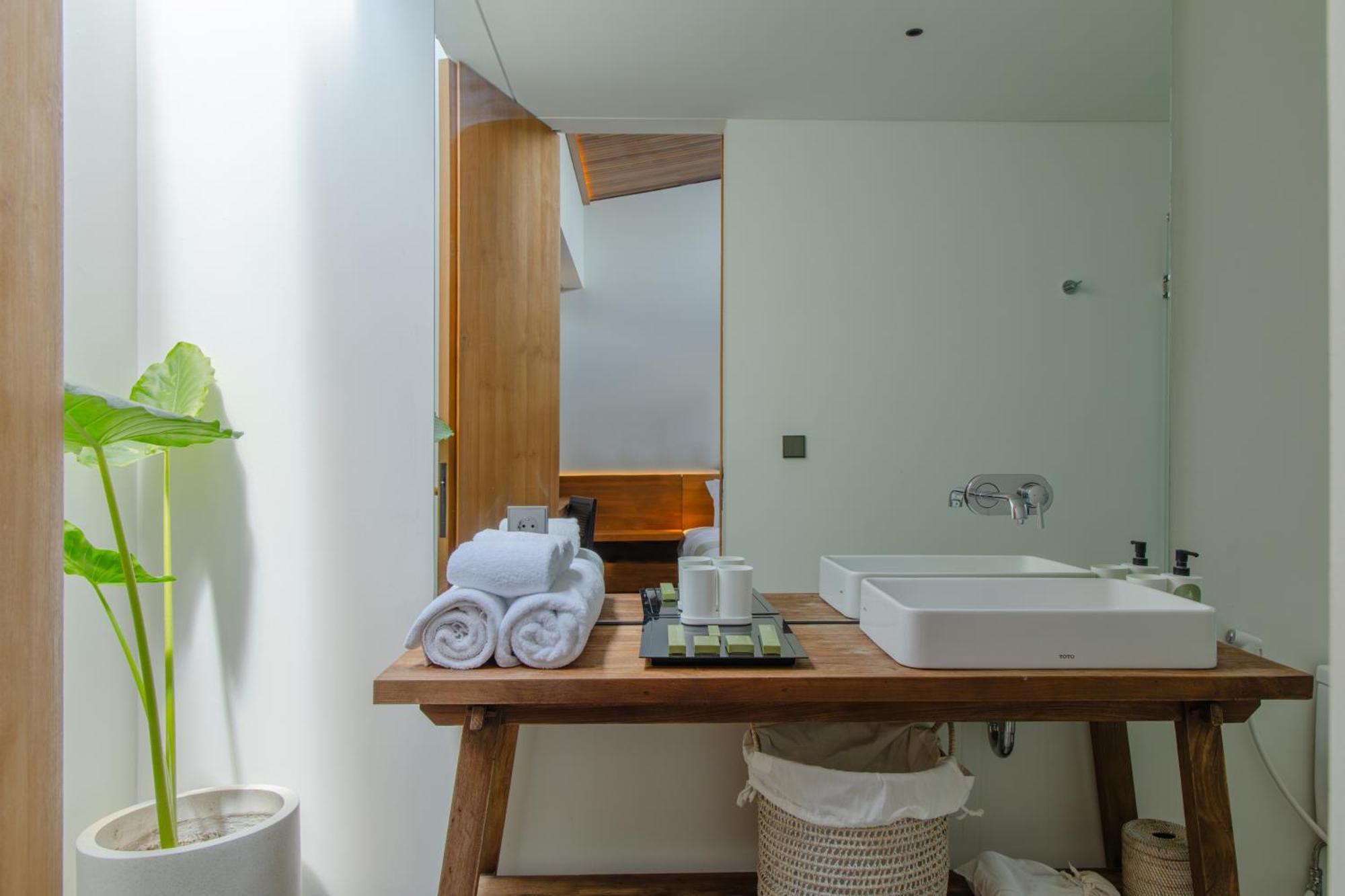 Domisili Villas Canggu Bali By Fays Hospitality Exteriör bild